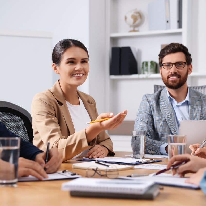 Travailler à l’ère de l’IA - Comment les conditions de travail évoluent-elles à travers l’Europe ?