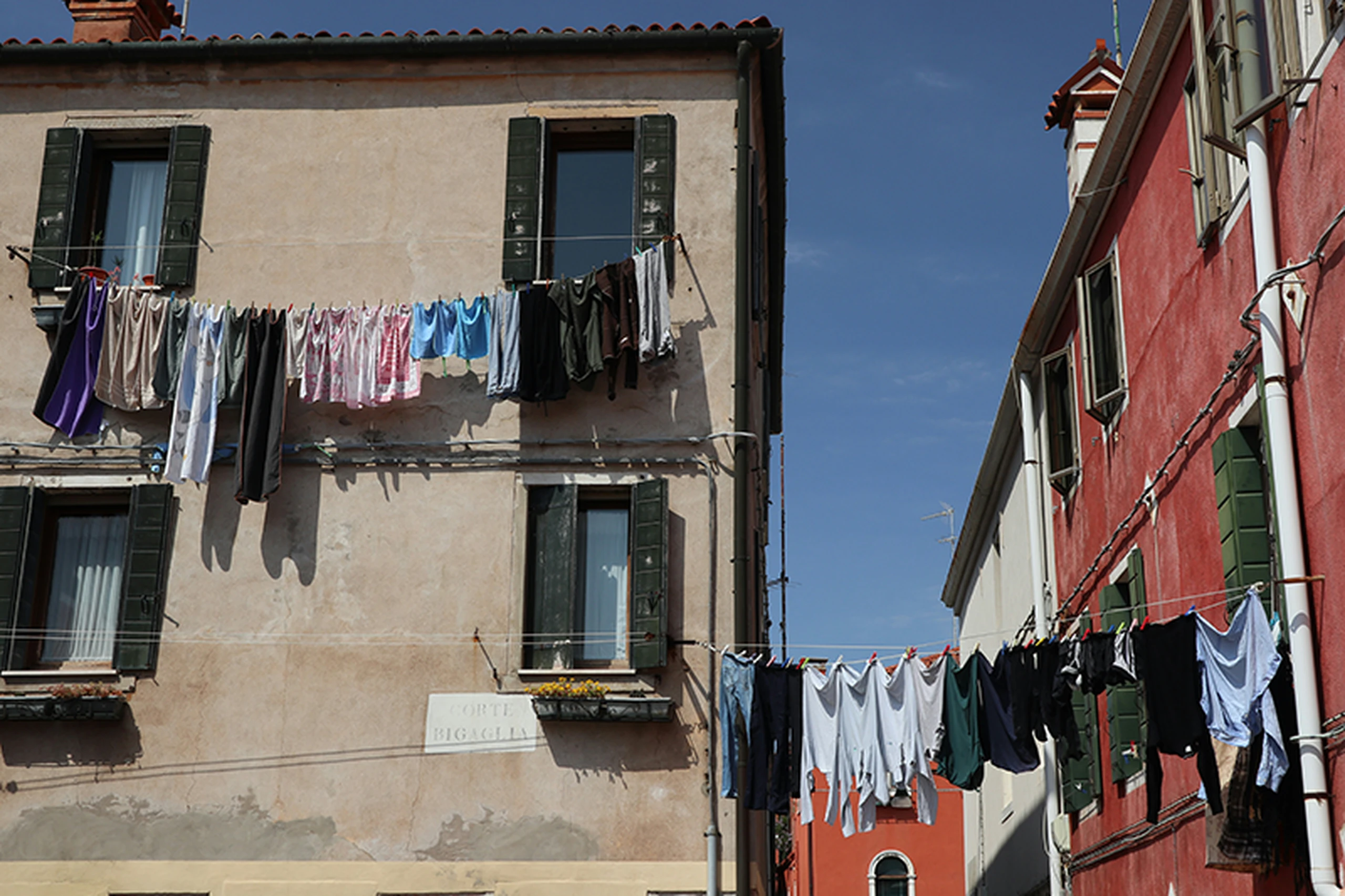 Housing cracks: Multi-pronged policy approach required